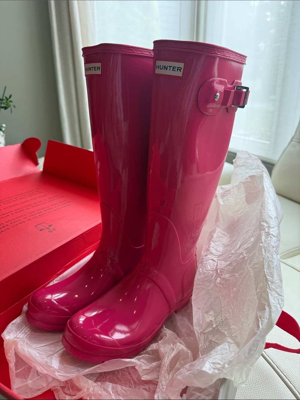 Hunter Tall Gloss Rain Boots in Hot Pink - Picture 7 of 17